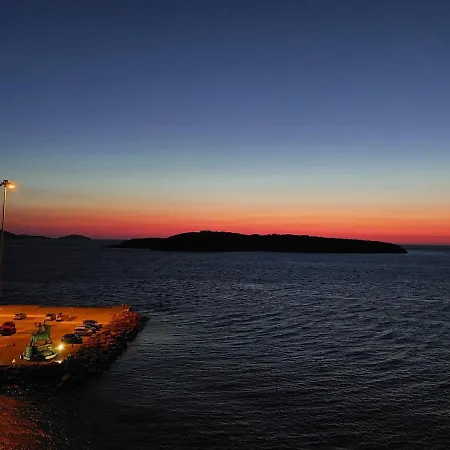 Apartment Sea Breeze *